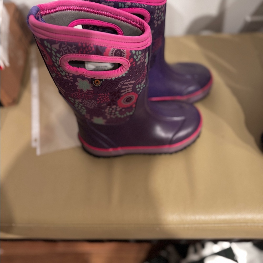 Bogs Kids Purple and Pink Rain Boots